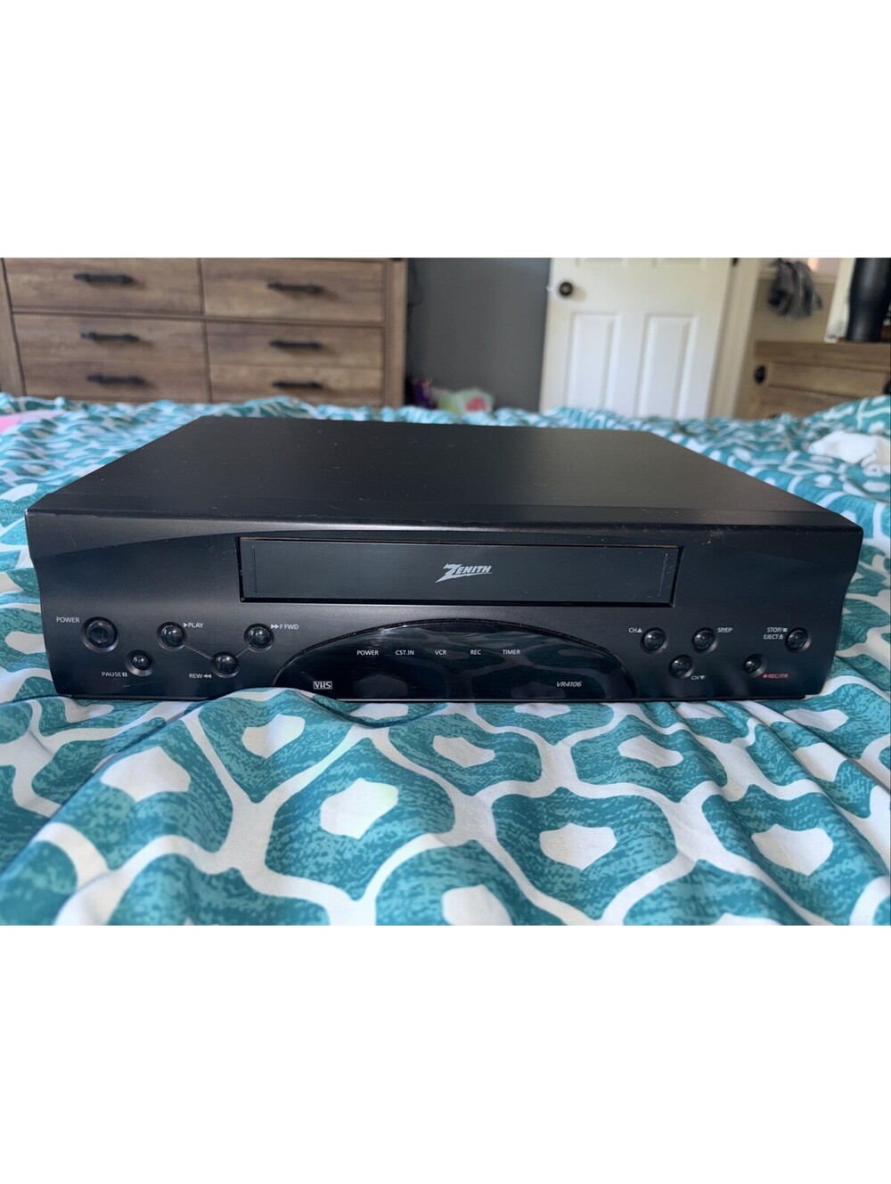Zenith VR4106 Double Azimuth 4-Head VHS Player VCR Tested